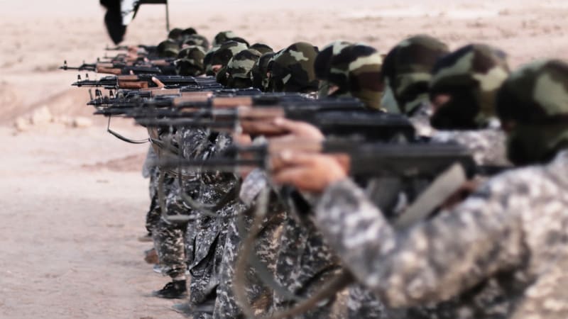 Ničeho nelituji, tvrdí s úsměvem bojovník ISIS. V cele smrti nyní čeká na popravu zastřelením