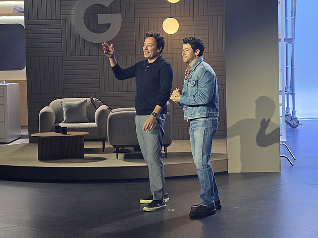Ve velkém stylu. Nové produkty Googlu představil slavný moderátor