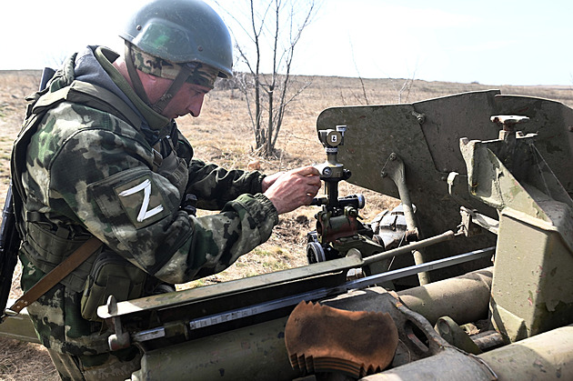 Záhada „úspěchu“ náboru ruské armády. Statistiky ukazují, že Medveděv přehání