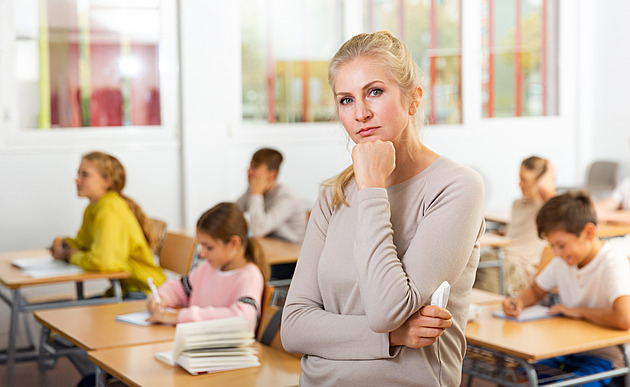 Děti učí úředníci i ajťáci. Bez praxe. Česku chybí dvanáct tisíc učitelů