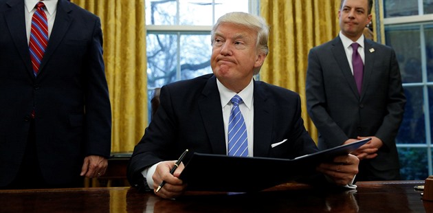 Trump zařadí hnutí Antifa na seznam teroristických organizací