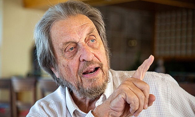 Otec Elona Muska čelí obvinění ze sexuálního zneužívání pěti svých dětí