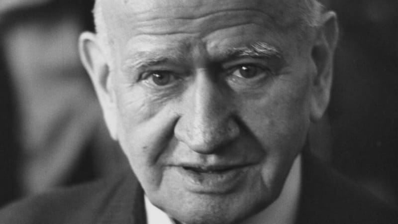 Podepsal mnichovskou dohodu, Hitler ho pak poslal do koncentráku. Daladier si selhání vyčítal