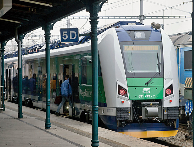 Na jedno nabití až 80 kilometrů. Kraj koupí bateriové vlaky za dvě miliardy