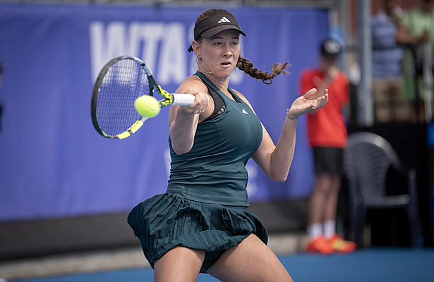 Šalková na první velké finále nedosáhla, Šwiateková dominovala na Turnaji mistryň