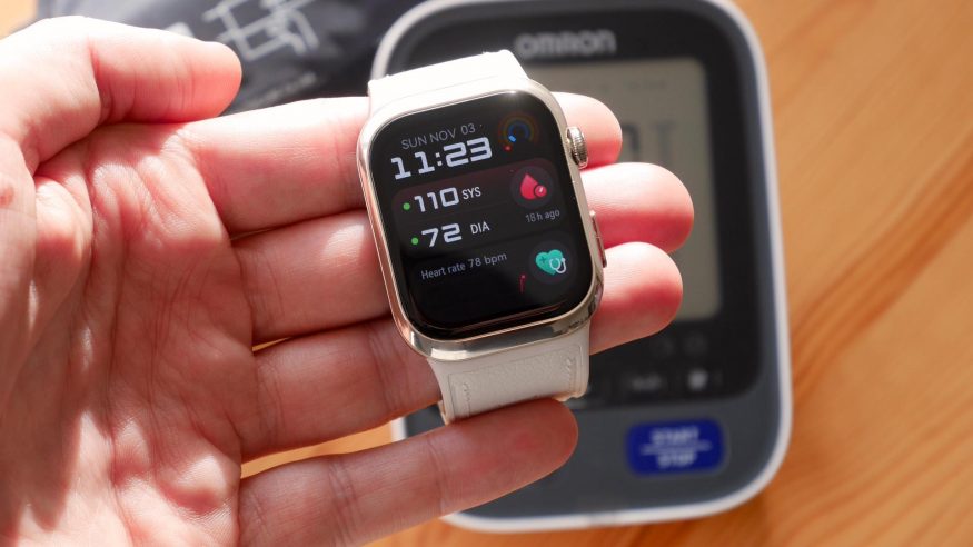 Stahujte aktualizaci pro Huawei Watch D2: jsou ještě přesnější a mají nový ciferník