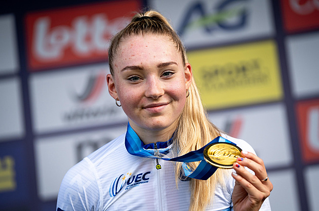 Dárek k sedmnáctinám. Cyklokrosařka Bukovská je juniorskou mistryní Evropy