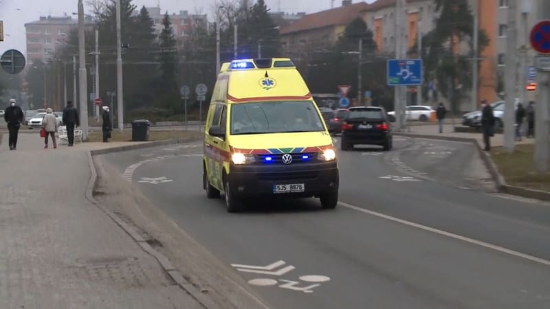 Tragédie na Třebíčsku: Nákladní auto srazilo chodce, střet nepřežil
