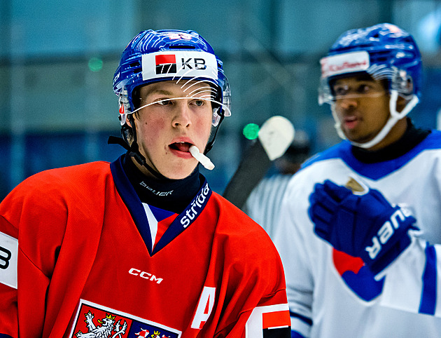 Galvas dorovnal extraligový počin staršího bratra. Hokej řešíme každý den, říká