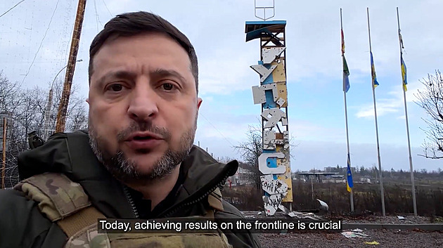 Zlom u Kupjansku? Ukrajinci obklíčili postupující Rusy, Zelenskyj byl na místě