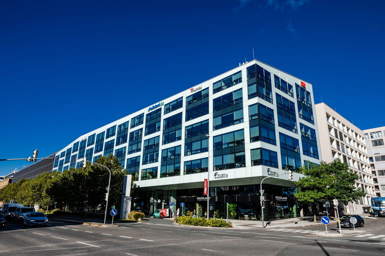 Realitní kanceláře na Rohanském nábřeží: Prodejci nemovitostí v centru Prahy – rohanskenabrezi.cz