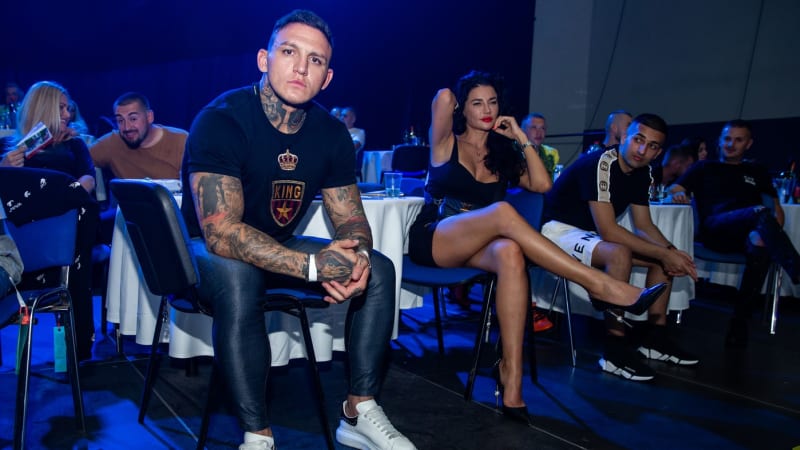 Už zná pravdu. Boráros popsal, jak řekl dceři o smrti její mámy Moniky Jákliové