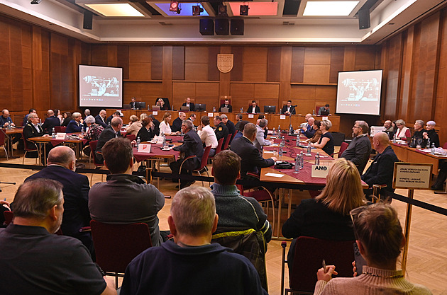 Třetí primátor za tři roky. V Havířově zasedají zastupitelé, Baránek skončí