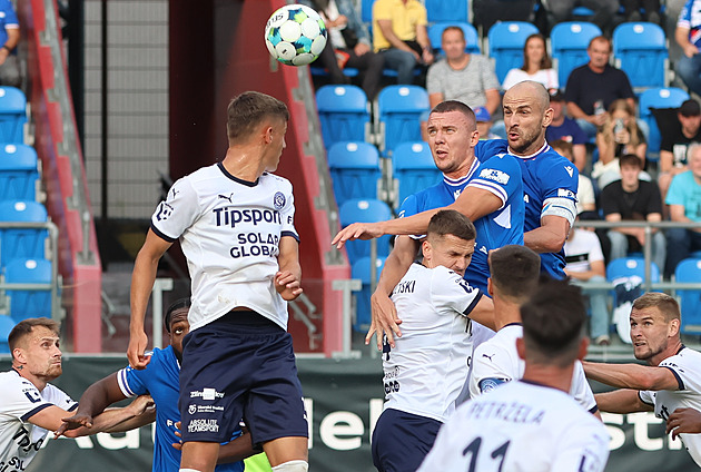 ONLINE: Slovácko - Baník 0:0, souboj ve spodku tabulky. Kdo se odlepí?
