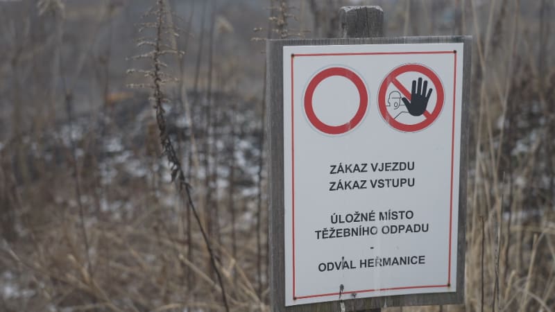 Ekologická katastrofa v Ostravě? Skládka plná dehtu může vzplanout, varují koksovny