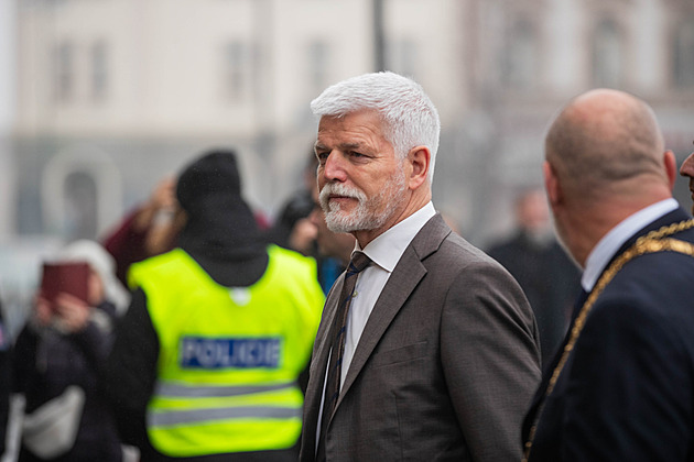 Pavel po schůzce s Babišem navštíví jednání Bezpečnostní rady státu