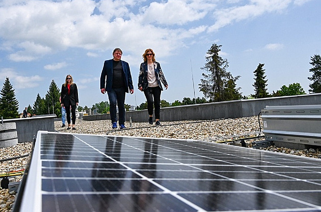 Nesplnili zakázku, mají dluhy. Brno chce dodavatele fotovoltaiky poslat do konkursu