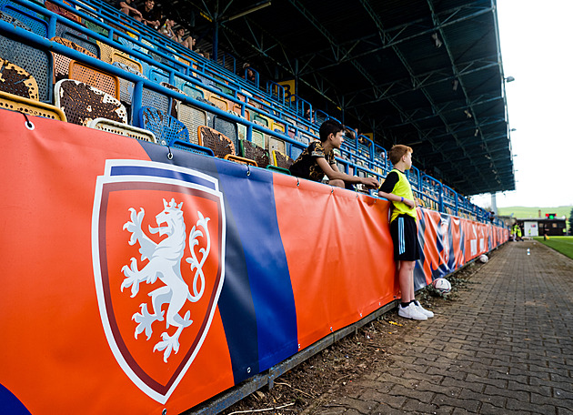 Obří razie v českém fotbale. Policie zatýká desítky lidí pro podezření z korupce