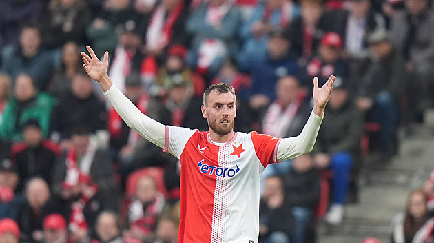 POHLED: Plivnutí, nebo prsknutí? A není to vedlejší? Chorý ukázal, že je nepoučitelný