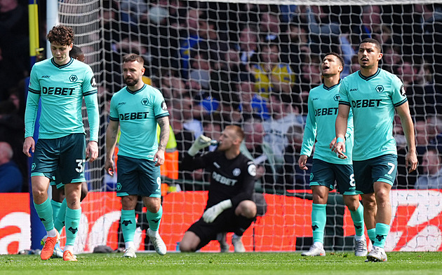 ONLINE: Wolves prohráli na Leedsu, Krejčí kvůli zranění střídal. Kinský opět v základu