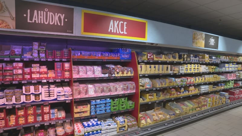 Slevy? Nepřehledné, říká potravinový ombudsman a chystá změnu. Experti varují před zdražením