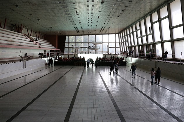 Lepší je zbourat. Radní chce zdemolovat lázně, město už má povolení k opravě