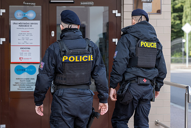 Úplatek jsem nevzal a nevznikla škoda, odmítá obvinění starosta pardubického obvodu