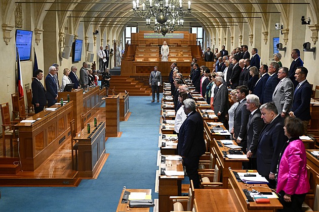 Populární hejtmani i operní pěvkyně. Jaké jsou nejzajímavější souboje o Senát