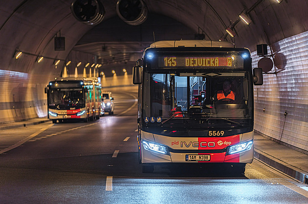 Tunelem Blanka projíždí nově autobusová linka. Spojí Čimice s Dejvicemi