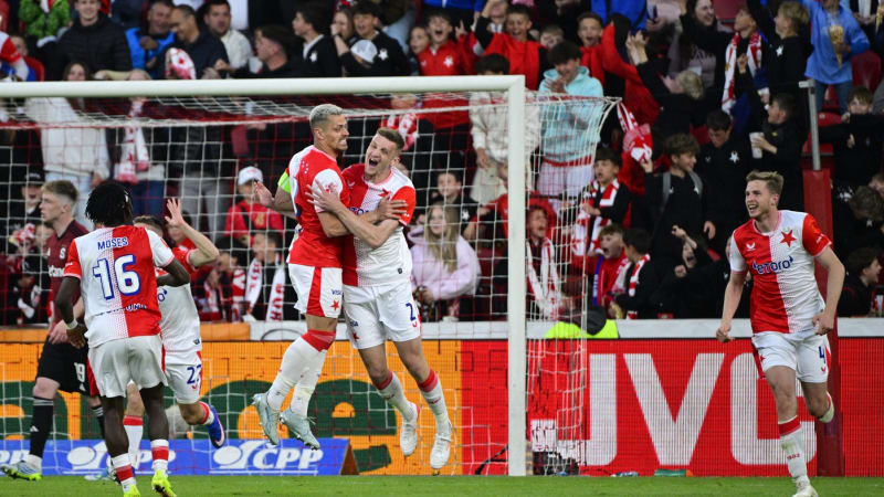 Slavia zveřejnila ceny lístků na zápasy Ligy mistrů. Balíčky zlevnily, dokdy je koupíte?
