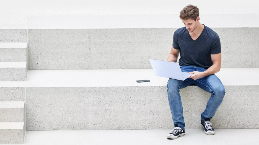 Acer představil novinku Swift Blade 14: konkurent MacBooku Air váží jen 799 gramů