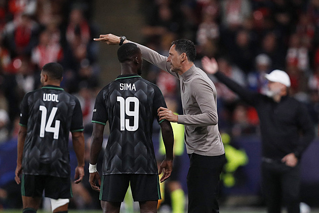 Šílené. Výjimečný večer, na který se nezapomíná, řekl kouč Lens. Slavii chválil