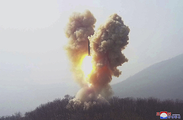 KLDR vypálila další balistické rakety, cílem bylo moře u Korejského poloostrova