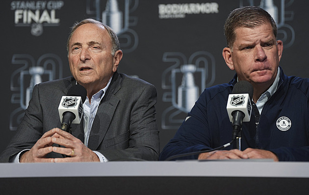 Neprospíváte sobě ani fanouškům. Šéf NHL kritizuje hráče, schyluje se ke sporu?