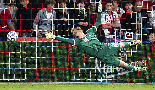 Ať ve Wembley chytá Horníček! Čtenáři chtějí v základu i Kričfalušiho s Naderim