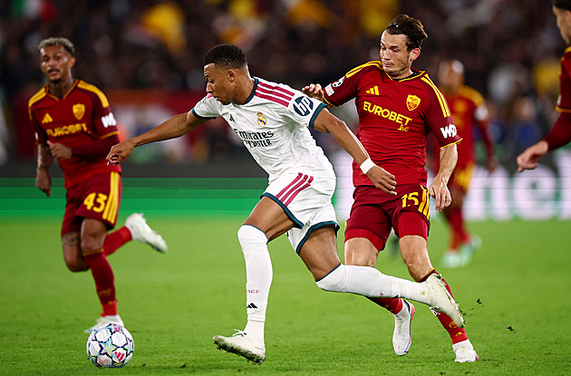 Famózní obrat! Real v sedmi minutách okradl Řím. PSG ve šlágru LM přehrálo City