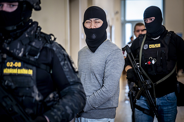 Proces s Číňanem viněným ze špionáže pokračuje. Může padnout rozsudek